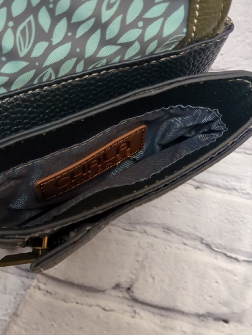 Chala Olive & Navy Floral Butterfly Crossbody Bag - Picture 4 of 5